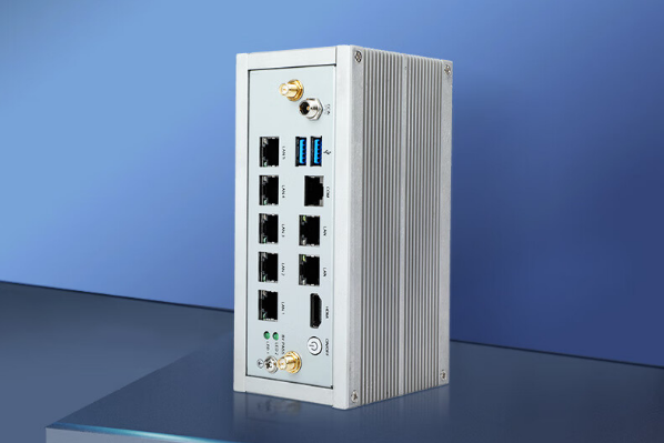 乐鱼多网口嵌入式工控机.png
